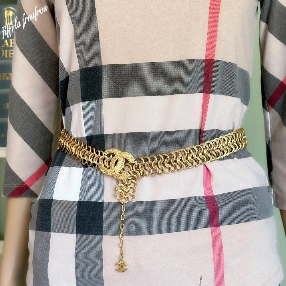 Authentic Chanel belt/necklace